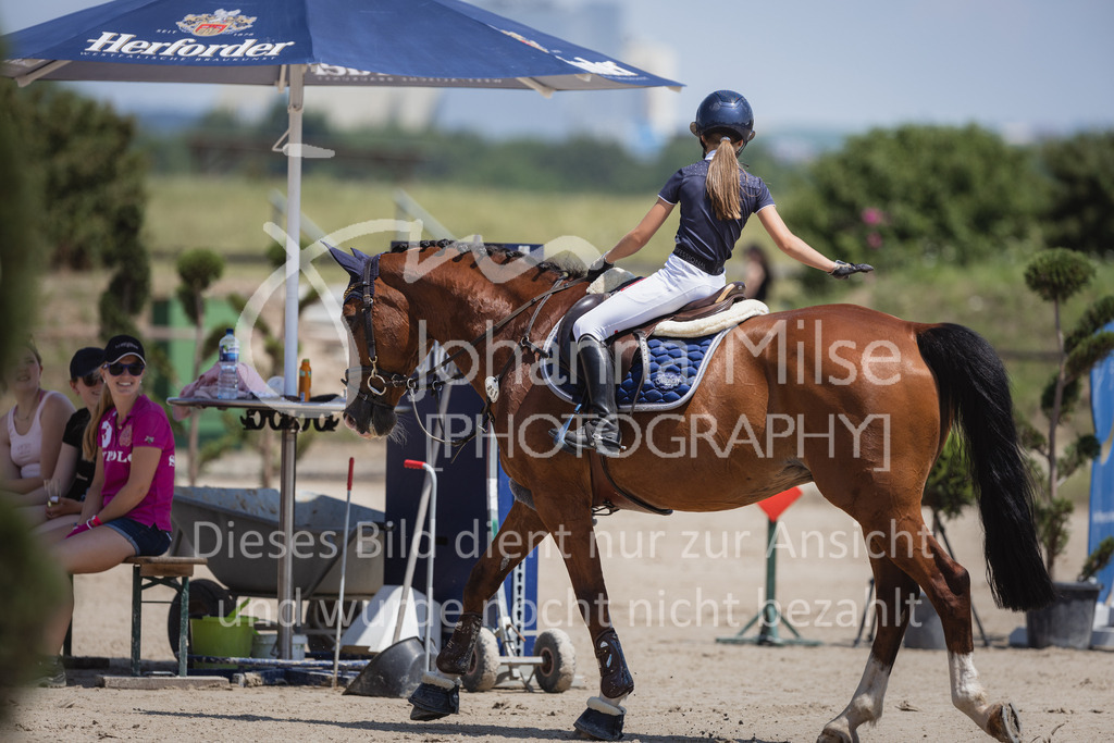 230625_PfSpTa_A1-Stil-2-407 | Deine schönsten Turniermomente als professionelle Fotos! Entdecke hochwertige Pferdesport-Fotografie im Online-Shop. Jetzt Fotos finden & bestellen!