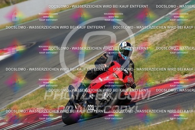 2025_09_01_PBK_42292 | Sportfotografie; SlowMotion; Video; Rennstrecke; Hafeneger; RSE; Speer; Trackday; Motorsportarena; Hockenheimring; Brno; Most; Barcelona; Valencia, Benny; Kaetzmer;