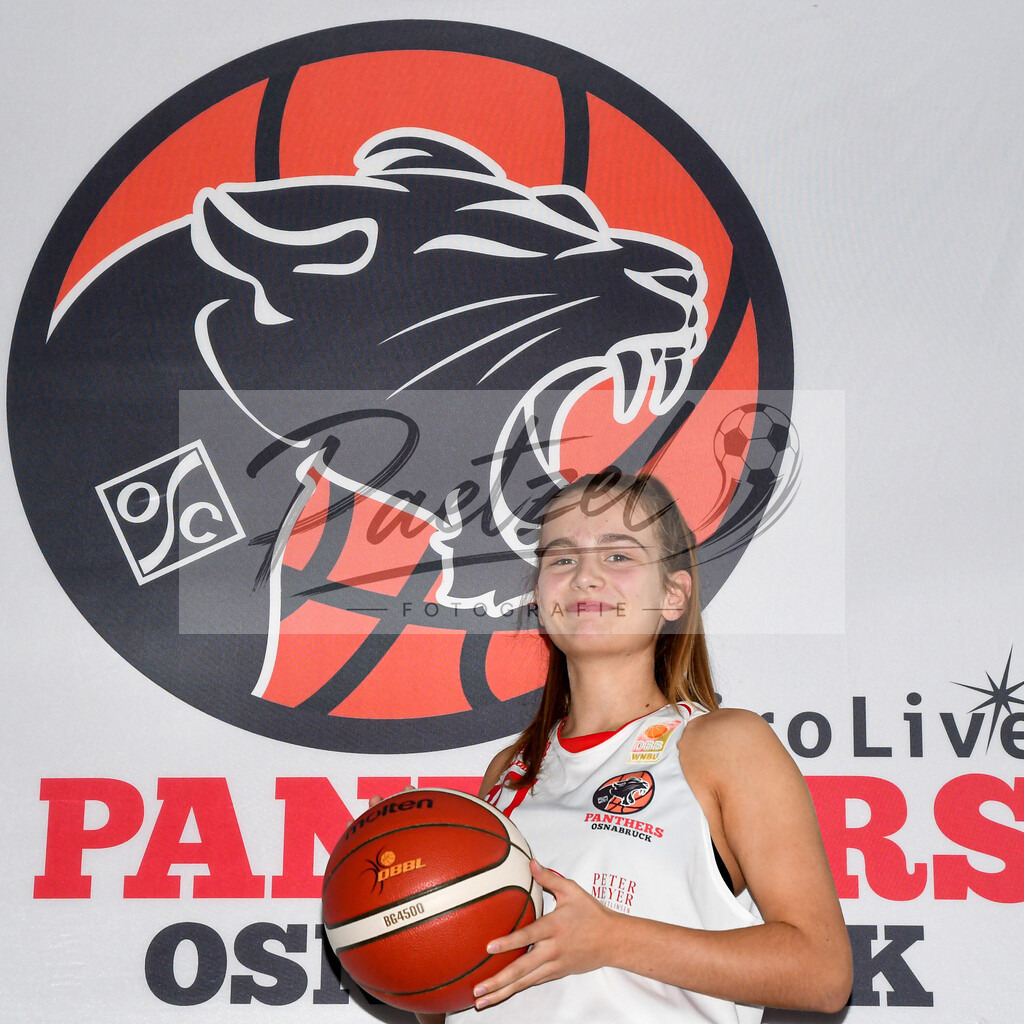 TEAOSC20201002_0024 | Basketball, Juniorinnen:   bei der Team Presentation der OSC Junior Panthers am 02.10.2020 in Osnabrueck, Deutschland. - Realisiert mit Pictrs.com
