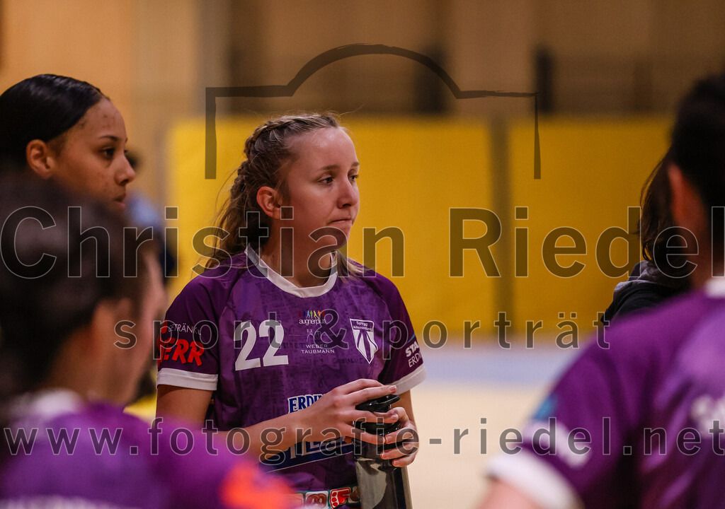 2025-02-15_092_SpVgg_Altenerding_gegen_MTV_Pfaffenhofen | Erding, Deutschland, 15.02.2025:Handball, Bezirksoberliga Frauen Altbayern 2024 / 2024, 14. Spieltag, SpVgg Altenerding gegen MTV Pfaffenhofen, Endergebnis: 27:23Johanna Taubmann (SpVgg Altenerding, #22)Foto: Christian Riedel / fotografie-riedel.net