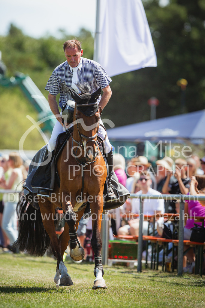 220717_LC_SparkassenTrophy-714 | Deine schönsten Turniermomente als professionelle Fotos! Entdecke hochwertige Pferdesport-Fotografie im Online-Shop. Jetzt Fotos finden & bestellen!