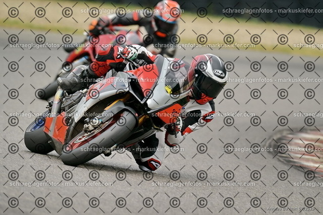 25bt05-1019 | markuskiefer.com - Realisiert mit Pictrs.com