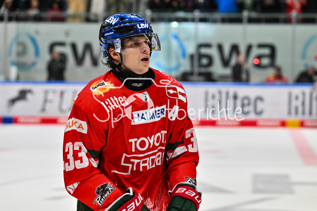 Augsburger Panther - Kölner Haie | Jubel der Panther nach dem Treffer zum 4-2 durch Tim WOHLGEMUTH (Augsburger Panther 33) / Tor / Torschuetze / Freude / Happy / DEL: Augsburger Panther - Kölner Haie; Curt Frenzel Stadion am 26.09.2025