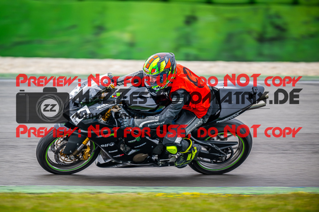 MaZZes_FotoMatrix_230410_5669 | INST