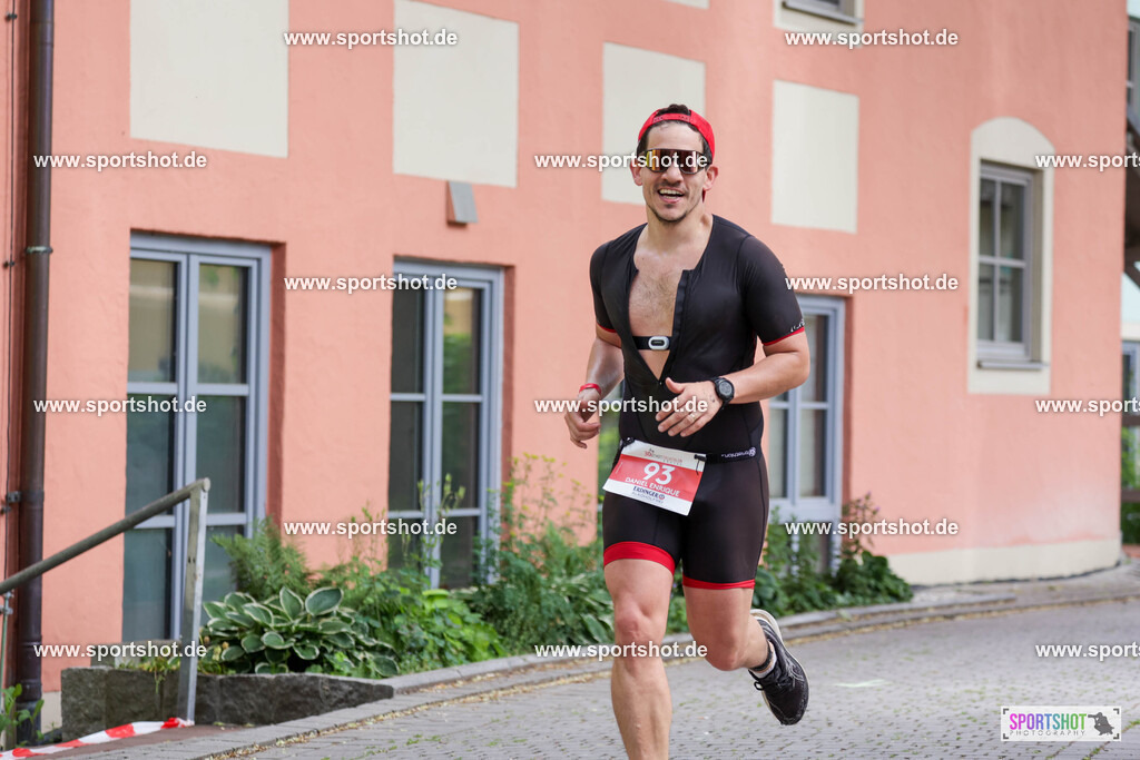 KSZ_6293 | Stadttriathlon Erding 2025. #yourpictrs #sportshot_your_pictrs @Sportshotphotography #stadttriathlonerding Copyright: www.sportshot.de