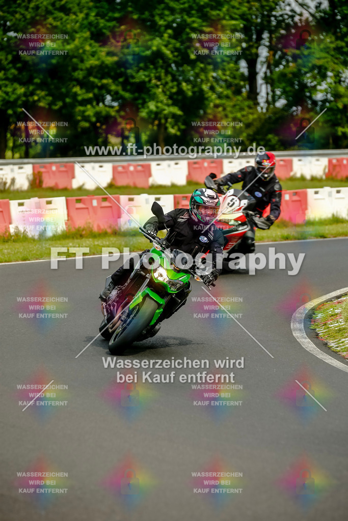 VBK-4469 | Hier findet Ihr Bilder von Touristenfahrten auf der Nürburgring Nordschleife oder von anderen Veranstaltungen die ich besucht habe. Viel Spass beim Durch Schauen 