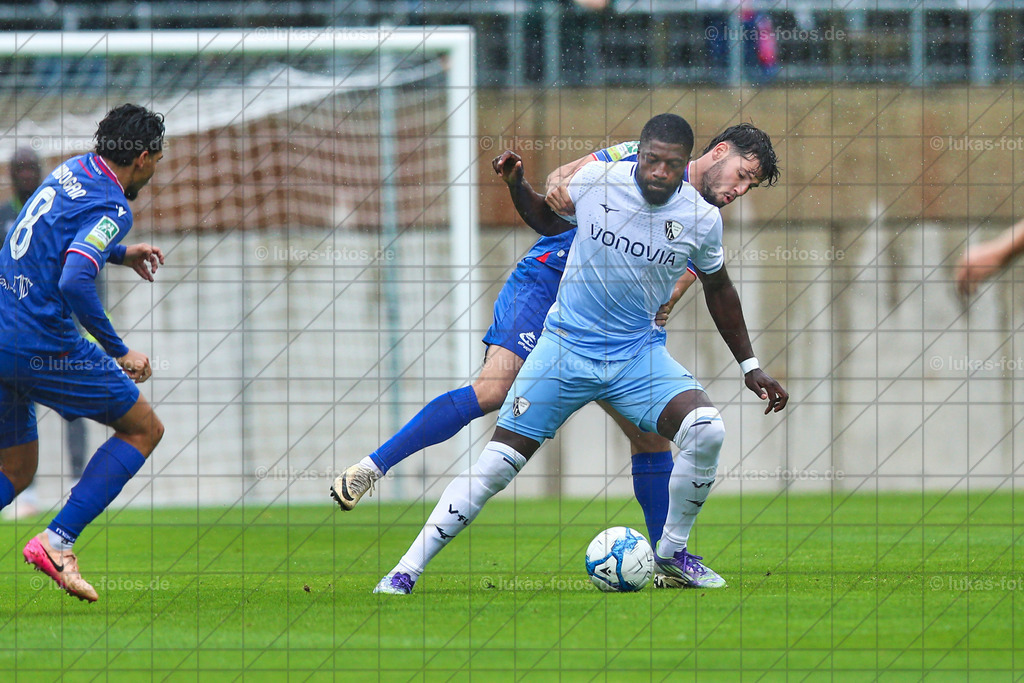 Wuppertaler SV - VfL Bochum Testspiel | Wuppertaler SV - VfL Bochum Testspiel - Realisiert mit Pictrs.com