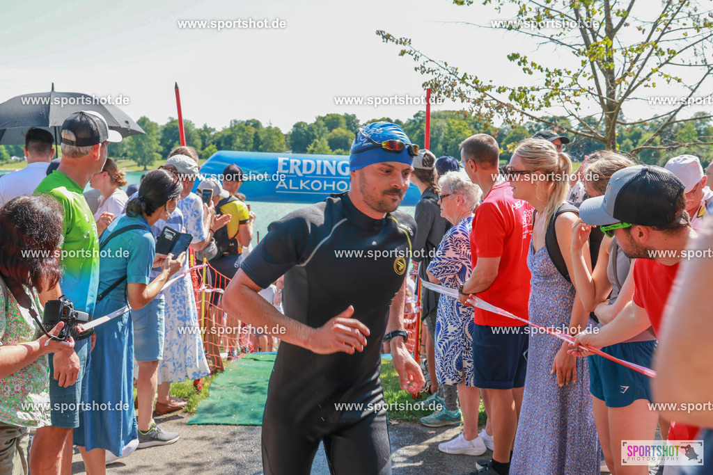 AR7_9069 | Karlsfeld Triathlon 2025 #karlsfeldtriathlon #karlsfeldtriathlon2025  #karlsfeldrace  #yourpictrs #triathlon_karlsfeld #tsveintrachtkarlsfeld #sportshot_your_pictrs @Sportshotphotography @Triathlon Karlsfeld - TSV Eintracht Karlsfeld Triathlon Copyright: www.sportshot.de
