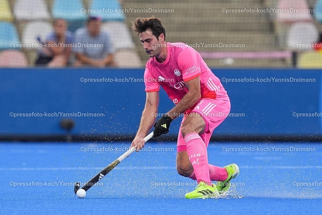 xydrx12082504070 | 12.08.2025, xydrx, Herren EuroHockey Championship 2025, Gruppenphase, Gruppe B, Deutschland - Polen, Sparkassenpark Mönchengladbach: Benedikt Schwarzhaupt (GER #8)