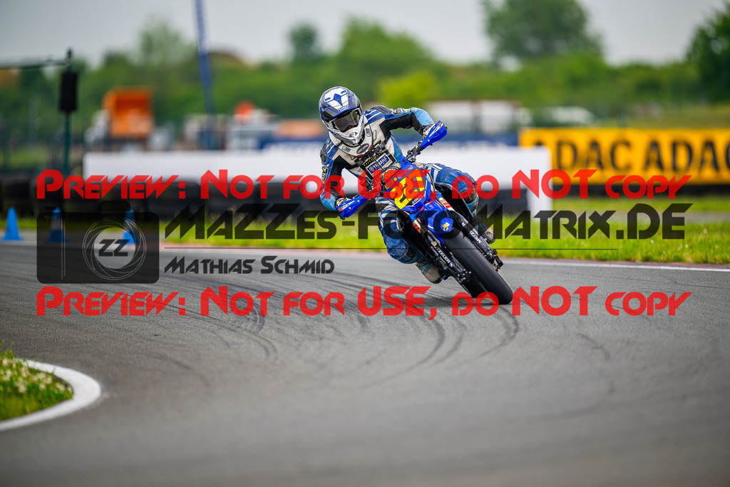 MaZZes_FotoMatrix_240621_6007705_2932 | BLAU