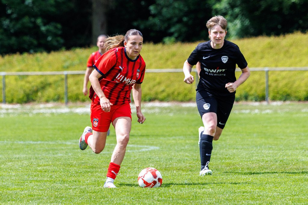 20260517-SGMHS-FCH_022 | SGM Hohenmemmingen/Sontheim vs. 1.FC Heidenheim 1846 II, Fußball, Frauen, Bezirksliga Meisterrunde, 2025/2026, 4. Spieltag, 17.05.2026 in Sontheim, Rasenplatz 1(Foto: Michael Bulling) - Realisiert mit Pictrs.com