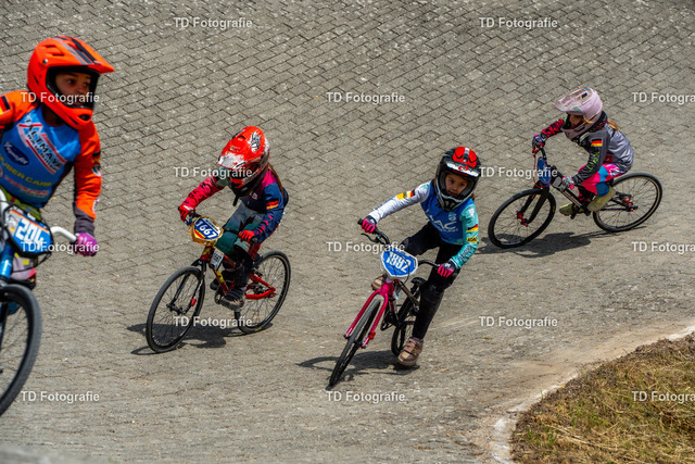 BayBMX2026-05525 | Fotogalerie von Thomas Dettweiler mit Eventbildern und lizenzfreien Fotos. Perfekt als Wandbild, für Büro, Website oder private Nutzung. - Realisiert mit Pictrs.com