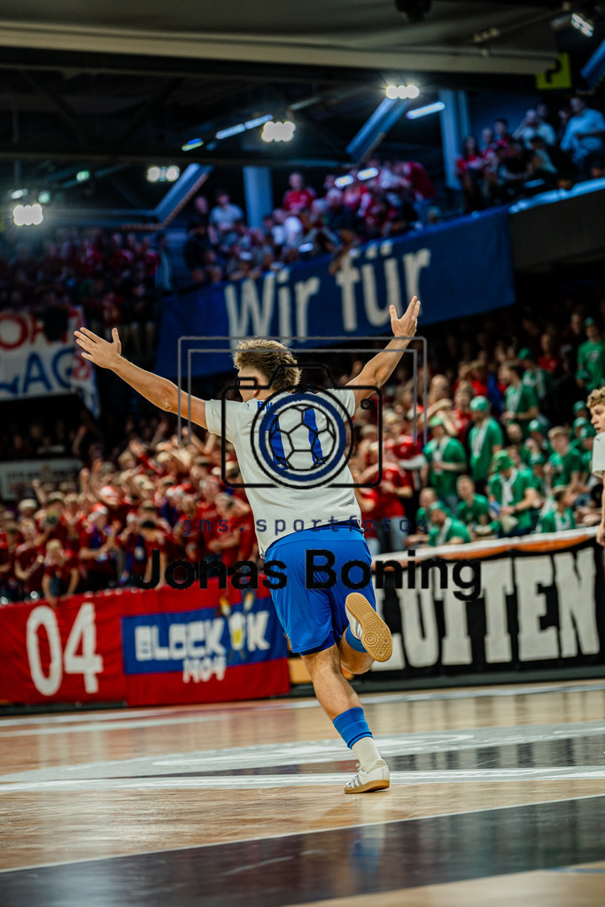39. OM-Supercup-099 | jns.sportfotos - Realisiert mit Pictrs.com