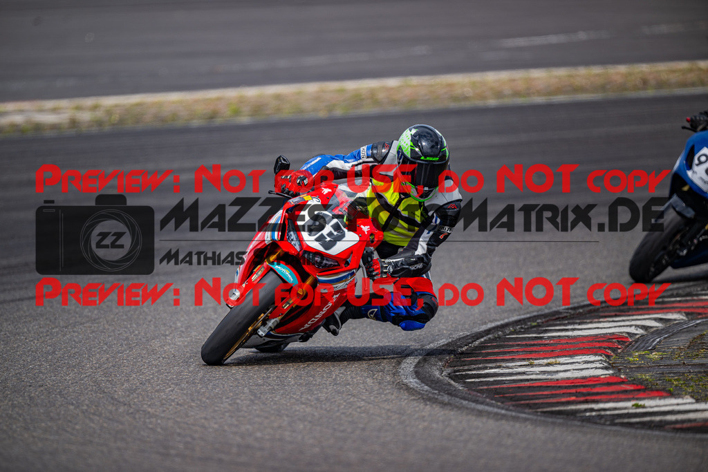 MaZZes_FotoMatrix_230719_2785 | GELB