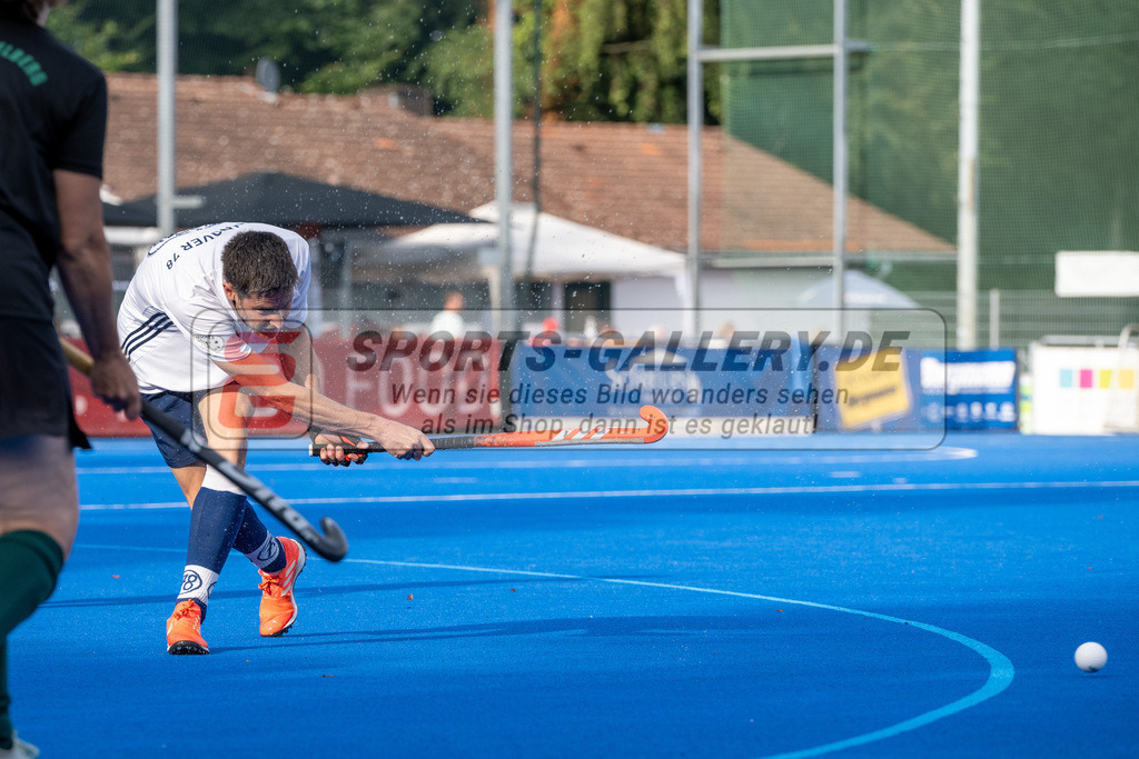 SFE_20240817_0229 | Krefeld, Deutschland, 17.08.2024:  European Cup for Recreational Hockey Players im KTHC Stadion Rot-Weiss Köln Tennis and Hockey Club am 17.08.2024 in Krefeld, Deutschland. (Foto von Stephan Fehrmann)Krefeld, Germany, 17.08.2024: European Cup for Recreational Hockey Players in KTHC Stadion Rot-Weiss Köln Tennis and Hockey Club at 17.08.2024 in Krefeld, Deutschland. (Foto from Stephan Fehrmann)