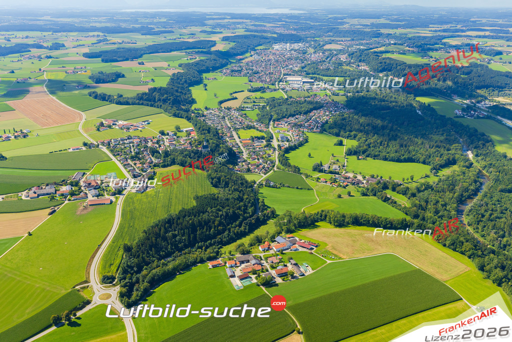 Bergham Trostberg Bild- Das Luftbild wurde 2025 vom UL-Flugzeug heraus erstellt ( keine Drohne ) - Hochauflösende Luftaufnahme -Nicht vergleichbar mit Google Maps oder Satelittenbilder- Die Geschenkidee !Mit Lizenz und Bildrechte bestellbar