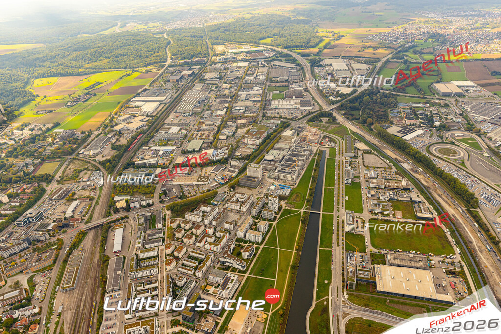 Schöne Luftaufnahme Flugfeld Böblingen - Die Luftaufnahme wurde 2025 vom Flugzeug heraus erstellt ( keine Drohne ) - Hochauflösende Luftaufnahme - für professionelle Ausdrucke geeignet. Die Geschenkidee !Mit Lizenz und Bildrechte bestellbar