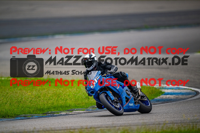 MaZZes_FotoMatrix_240701_6007705_8722 | ROT