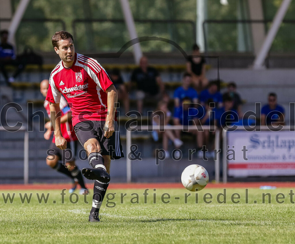 2023-09-16_037_SG_Markt_Schwaben_gegen_ASV_Glonn | Markt Schwaben, Deutschland, 16.09.2023:
Fußball, Kreisklasse 2023 / 2024, 5. Spieltag, (SG) Markt Schwaben gegen ASV Glonn, Endergebnis: 3:0

Florian Niederdorf (SG Markt Schwaben, #4)

Foto: Christian Riedel / fotografie-riedel.net