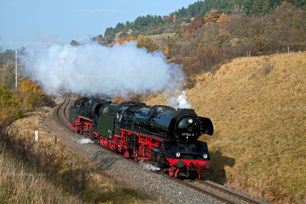 IGWerra411144Walldorf3p281011 | Stöbern Sie durch einzigartige Aufnahmen und finden die perfekte Aufnahme für jeden Eisenbahnentheusiast! Stellen Sie sich aus einer Reihe von Möglichkeiten wie der Druck auf Leinwände, Fotoposter, Kalender oder Magnetfotos Ihr Geschenk zusammen - Realisiert mit Pictrs.com