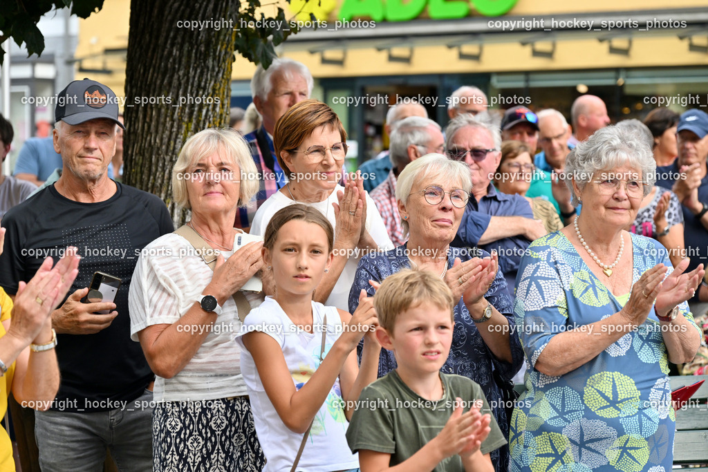 Empfang Heiko Gigler in Gmünd | Besucher Empfang Heiko Gigler, Empfang Heiko Gigler in Gmünd, Empfang Heiko Gigler in Gmünd am 14.08.2024 in Gmünd (Hauptplatz Gmünd), Austria, (Photo by Bernd Stefan)