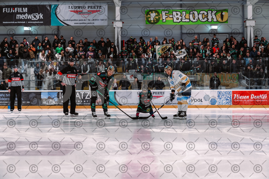 Alligators_vs_Stuttgart_16_11_2025-51 | Höchstadt Alligators Fotogalerie: Eishockey-Action aus Franken. Professionelle Spielfotos, Portraits & Stadionbilder zum Download. Jetzt entdecken! - Realisiert mit Pictrs.com