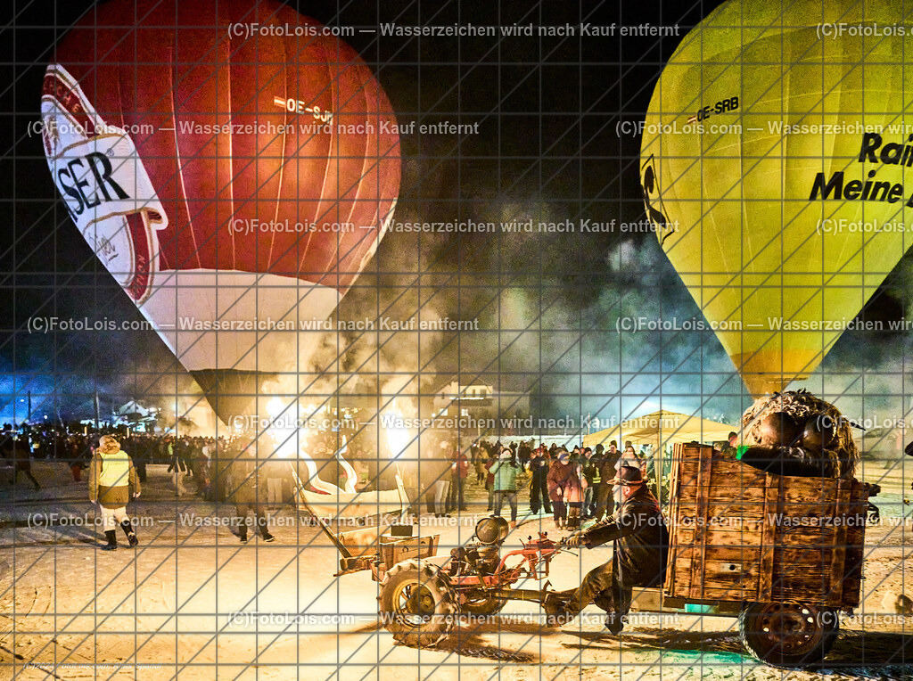 ALP5044_Nacht der Ballone_Gaminger Oetscherteufeln | NACHT DER BALLONE in Lackenhof am Ötscher, Sa 28. Dezember 2024.Mit einer Schauübung der Bergrettung Lackenhof, dem Ballonclub Ötscherland und den Gaminger Ötscherteufeln unter Zusammenarbeit mit der FF Lackenhof, dem Musikverein, dem Pensionistenverband, dem CampingClub, der Schirmbar und Konditorei Czihak, der Fuchswaldhütte und der Pizzeria Venezia, die für die Verköstigung sorgten, sowie der Ötscherliftgesellschaft, der Gemeinde Gaming und dem Ötscher-Tourismusverband.