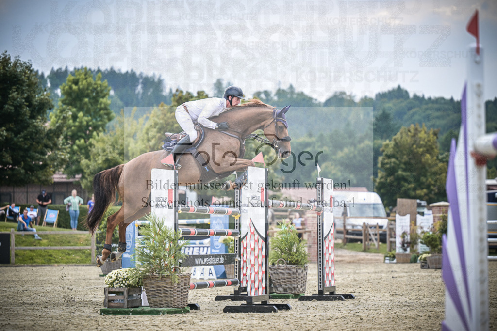 DOS_2404 | Entdecke hochwertige Reitturnierfotos von Foto Oger. Professionell, emotional und authentisch – jetzt Lieblingsmomente im Shop bestellen.Deutschlandweite Turnierfotografie. - Realisiert mit Pictrs.com