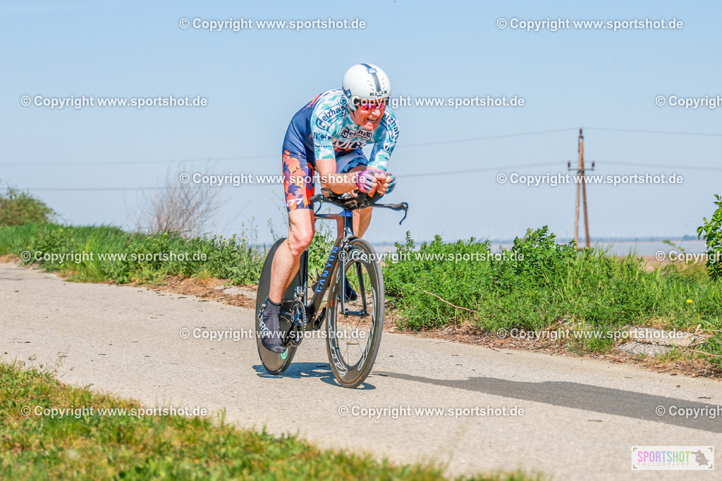 397_AR6_8095 | Neusiedlersee Radmarathon 2026@sportshot_your_pictrs #yourpictures#roadtowm2029 #nrm #neusiedlerseeradmarathon #neusiedlersee #neusiedlerseetourismus #burgenland #mörbisch #nrm26 #burgenlandtourismus #voglundco #poweredbyburgenlandtourismus #radsport #rad #marathon #ucigranfondo #visitburgenland #ucigranfondoworldseries