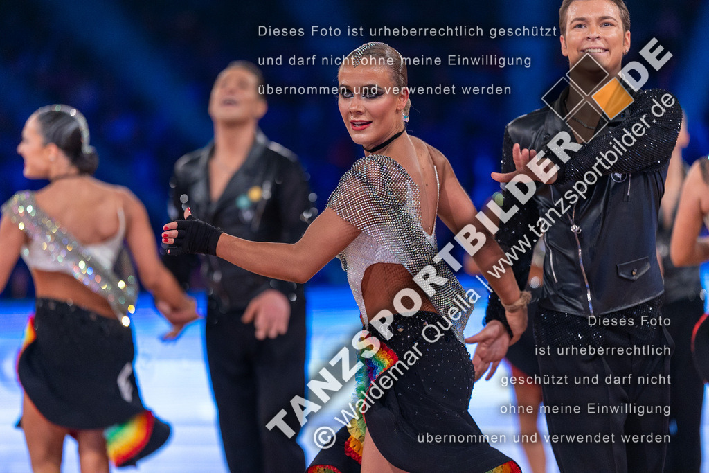 20231111-01745 | Hier finden Sie Tanz Bilder vom Latein und Standard Formationen tanzen. Sportbilder vom Tanzsport. Schöne Fotos und von Weltmeisterschaft, Europameisterschaft, Bundesliga, Regionalliga, Oberliga und Landesliga sowie von GOC Stuttgart, DanceComp, WM Bremen