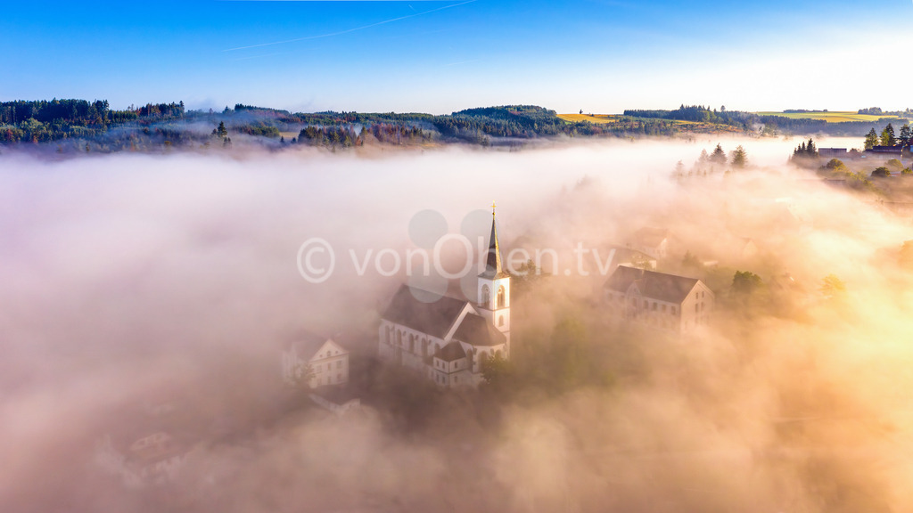 Die Kirche St. Josef in Wilhelmsthal | Luftbilder, Drohnenbilder, Oberfranken, Bayern, Kronach, Lichtenfels, Kulmbach, Thüringen, Frankenwald, Thüringerwald - Realisiert mit Pictrs.com