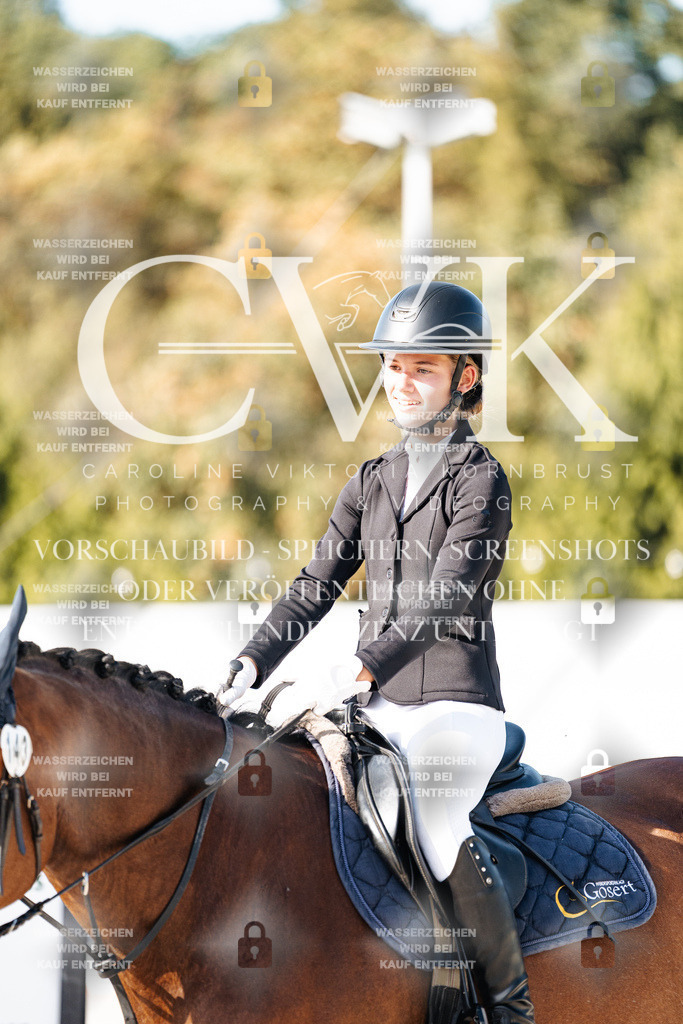 CK903558 | Turnierfotografie Pferdefotografie Trier Rheinland-Pfalz Pferdesport Reitsport Tierfotografie Sportfotografie Pferdevideo Pferdevideografie Equestrianvideography equestrianphotography  - Realisiert mit Pictrs.com