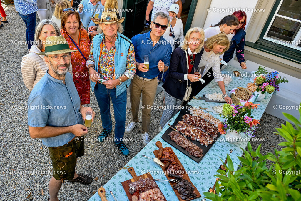 Inner Wheel Club Linz_ Charity Oldtimerfahrt_ 21.09.2024-116 | 21.09.2024, Linz, AUT, Inner Wheel Club Linz,  Charity Oldtimerfahrt im Bild Inner Wheel Club Linz,  Charity Oldtimerfahrt, Teilnehmer©Harald Dostal / fodo.media