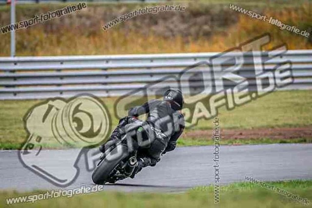 pubi7651 | Professionelle Fotos von Sportveranstaltungen, aber auch Hochzeiten und anderen Events. - Realisiert mit Pictrs.com