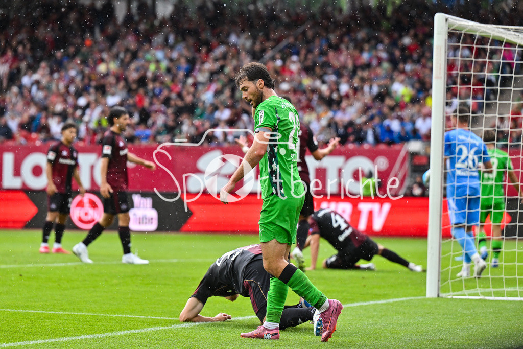 1. FC Nürnberg - Borussia Mönchengladbach | Joseph Michael SCALLY (Borussia Moenchengladbach 29) aergert sich ueber eine vergebene Chance / Torchance / Testspiel: 1. FC Nuernberg - Borussia Mönchengladbach, Max-Morlock Stadion am 26.07.2025 / DFL REGULATIONS PROHIBIT ANY USE OF PHOTOGRAPHS AS IMAGE SEQUENCES AND/OR QUASI-VIDEO