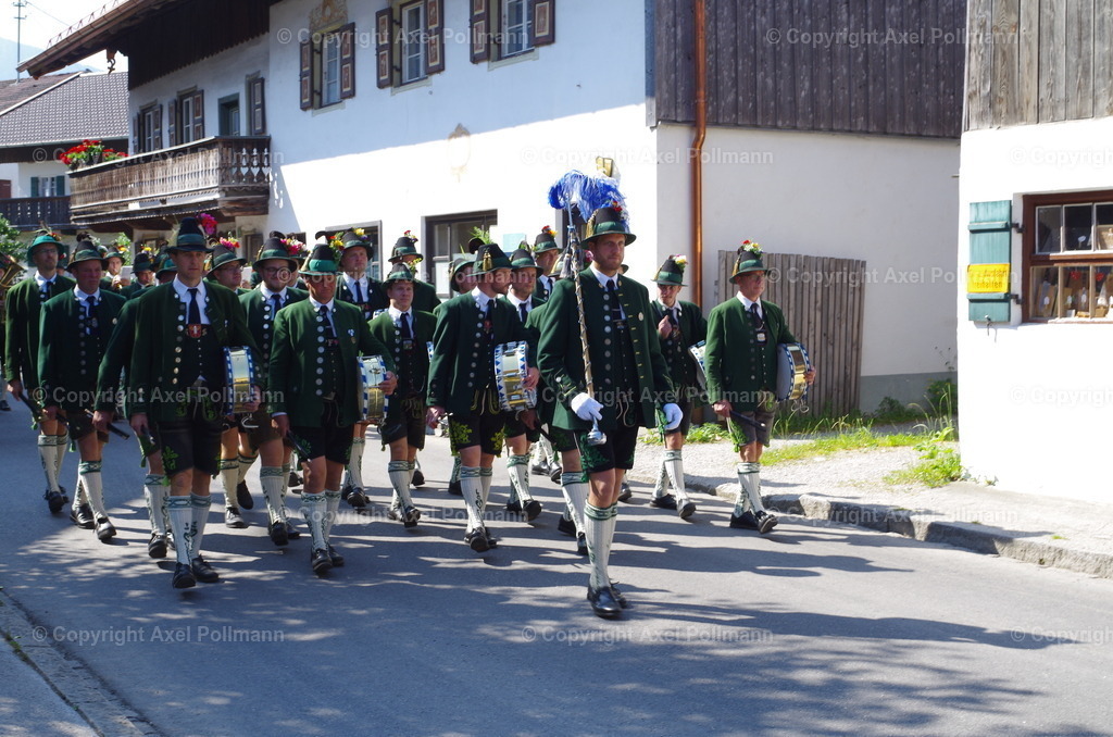 IMGP3718 | fotografiert von Axel PollmannLeonhardi Wallfahrt Benediktbeuern und Murnau, Fronleichnam, Fasching, Landschaft im Loisachtal und Benediktbeuern  - Realized with Pictrs.com