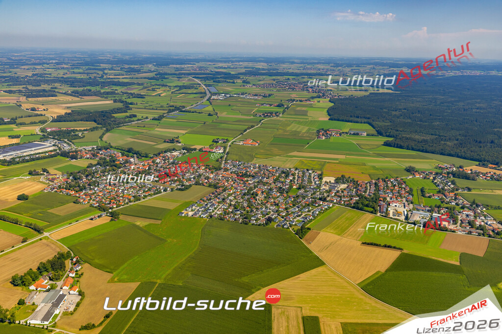 Das Luftbild zeigt :  Anzing - Die Luftaufnahme wurde 2024 vom UL-Flugzeug aus erstellt ( keine Drohne ) - Hochauflösende Luftaufnahme - Für grossformatige Ausdrucke geeignet. Die Geschenkidee !Mit Lizenz und Bildrechte bestellbar