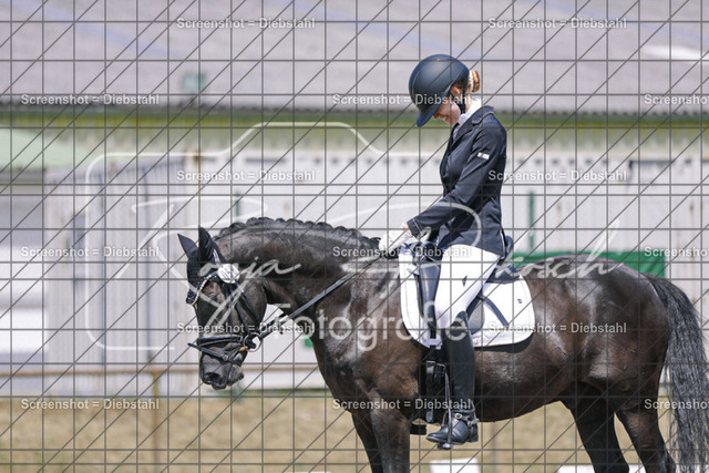 _W6A5004 | ronjaprokoschfotografie - Realisiert mit Pictrs.com