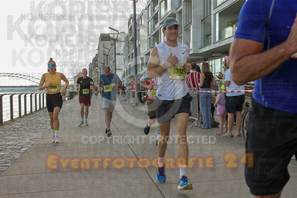 250920_1448_EX1_7616 | Sportfotografie im Rhein-Sieg Kreis, Köln, Bonn, NRW, Rheinland Pfalz, Hessen, etc. Unser Tätigkeitsfeld umfasst den Laufsport vom Volkslauf über den Marathon, Duathlon, Triathon bis zum Ultralauf wie Kölnpfad Ultra oder Schindertrail.