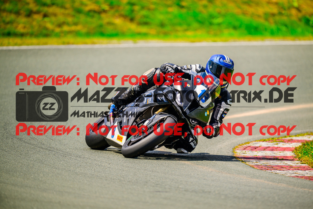 MaZZes_FotoMatrix_240728_6007705_6688 | STK