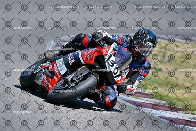 26bt04-0314 | markuskiefer.com - Realisiert mit Pictrs.com