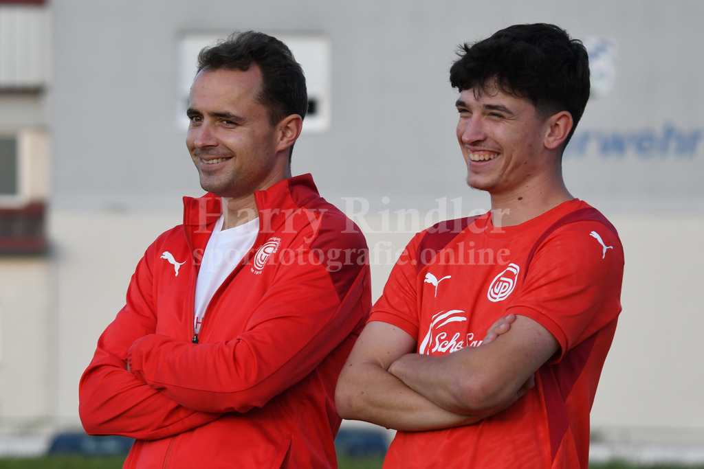 SpVgg Plattling | Johannes Wittenzellner (Trainer SpVgg Plattling) und Andreas Brandl (SpVgg Plattling) - Realisiert mit Pictrs.com
