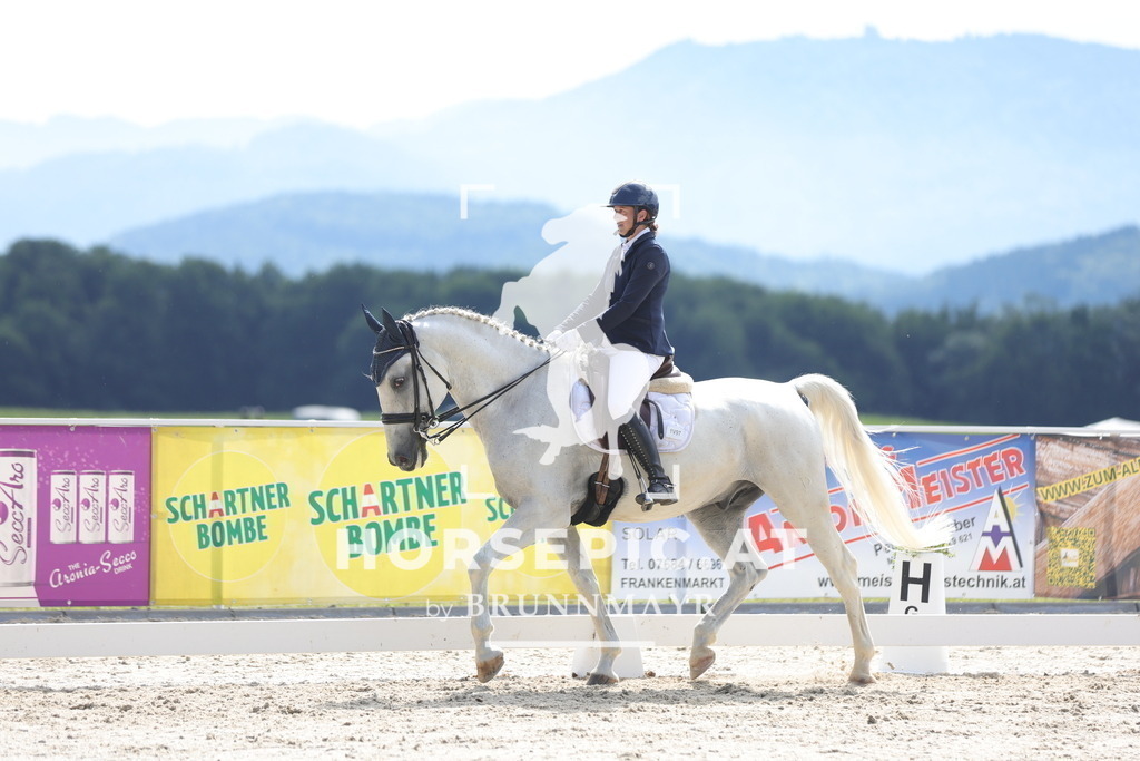 0P6A5039 | Willkommen bei Brunnmayr - Design & Fotografie – Ihrem Spezialisten für Reitturniere und Pferdeveranstaltungen in Oberösterreich, Salzburg und Bayern! Seit über 17 Jahren sind wir leidenschaftlich dabei.