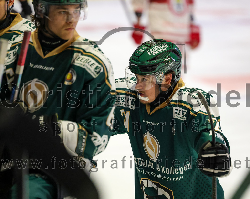 2025-09-12_164_TSV_Erding_gegen_EV_Landshut | Erding, Deutschland, 12.09.2025:Eishockey, Oberliga Süd 2025 / 2026, Testspiel, TSV Erding gegen EV Landshut, Endergebnis: 4:6Erik Modlmayr (Erding Gladiators, #21)Foto: Christian Riedel / fotografie-riedel.net