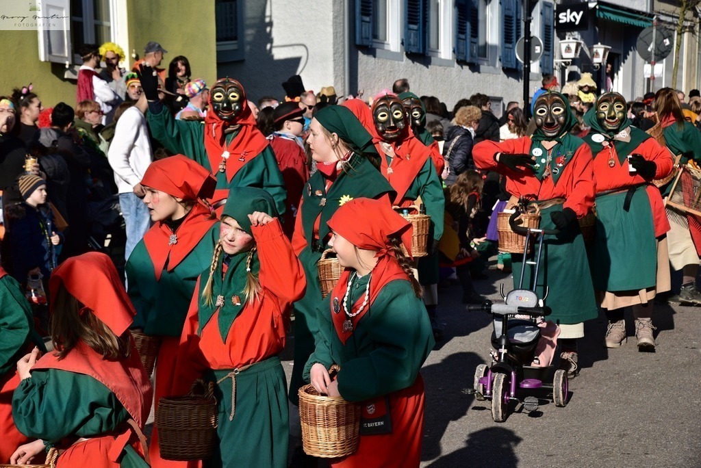 FaSoUmzug-148-RA | Fotoblog Schwarzwald, Foto Blog Wiesental, Pfaffenberg, Winterzauber, Zeller Bergland, Zell im Wiesental, Fotoblog Wiesental, Landschaftsfotos, Bilder Wiesental, Natur, Naturbilder, Fastnacht, Zeller Fastnacht, Zeller Fasnacht, Zeller Bergland, Belchen, - Realisiert mit Pictrs.com