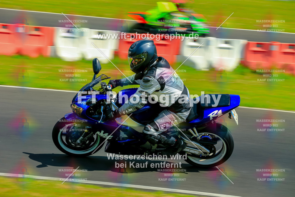 _NBG4574 | Hier findet Ihr Bilder von Touristenfahrten auf der Nürburgring Nordschleife oder von anderen Veranstaltungen die ich besucht habe. Viel Spass beim Durch Schauen 