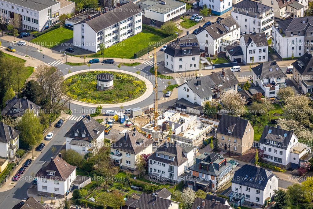 Arnsberg260402834 | Luftbild, Baustelle und Neugestaltung Kreisverkehr Pfarrer-Leo-Reiners-Platz, ehemals Ehmsenplatz, Alter Holzweg, Baustelle,  kath. Kirche St. Michael, Neheim, Arnsberg, Sauerland, Nordrhein-Westfalen, Deutschland