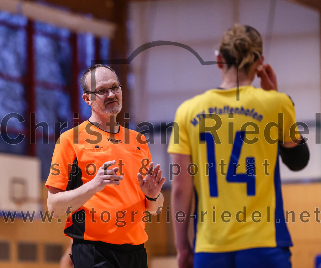 2025-02-15_035_SpVgg_Altenerding_gegen_MTV_Pfaffenhofen | Erding, Deutschland, 15.02.2025:Handball, Bezirksoberliga Frauen Altbayern 2024 / 2024, 14. Spieltag, SpVgg Altenerding gegen MTV Pfaffenhofen, Endergebnis: 27:23Julia Waterkotte (MTV Pfaffenhofen, #14)Foto: Christian Riedel / fotografie-riedel.net