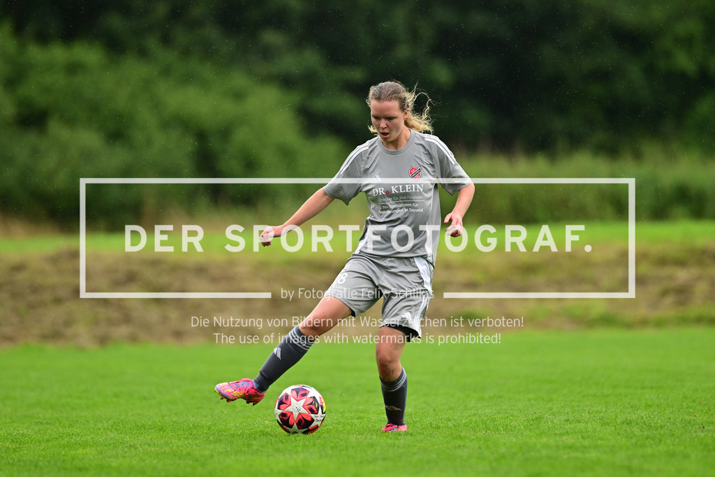 Fußball I Frauen I Saison 2025-2026 I Bezirkspokal I Qualifikation I TSV Stelle - TuS Fleestedt I 07660 | Der Sportfotograf. - Realisiert mit Pictrs.com