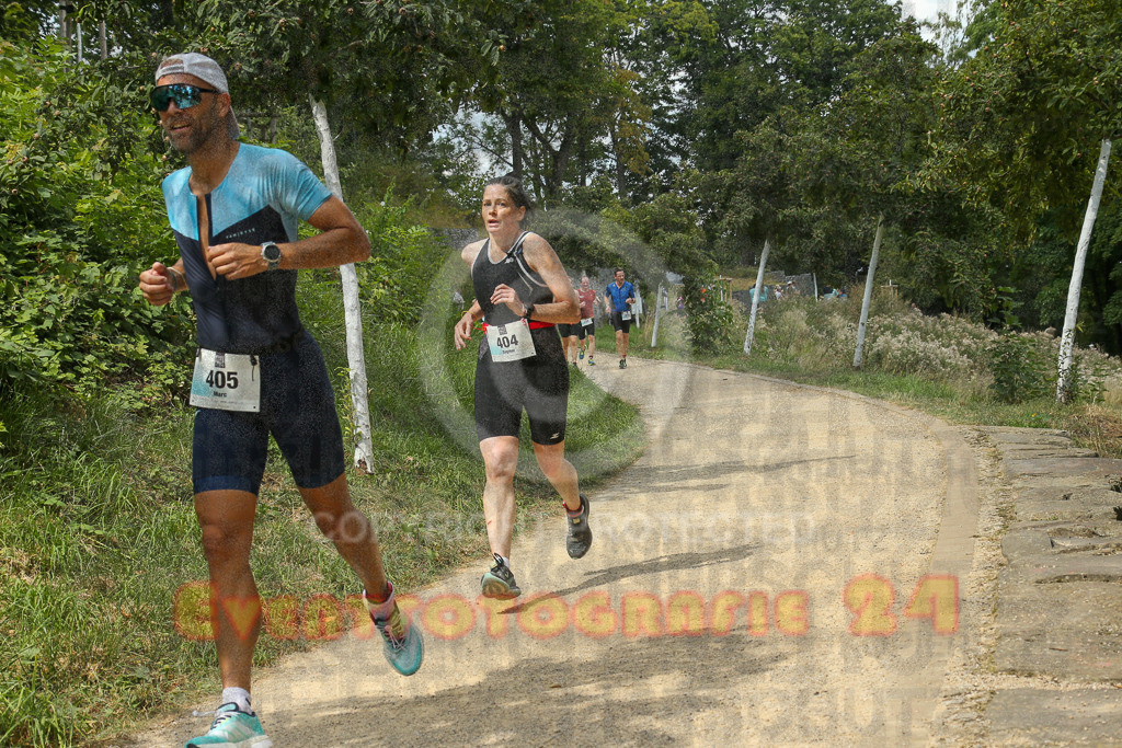250824_1342_EX1_3316 | Sportfotografie im Rhein-Sieg Kreis, Köln, Bonn, NRW, Rheinland Pfalz, Hessen, etc. Unser Tätigkeitsfeld umfasst den Laufsport vom Volkslauf über den Marathon, Duathlon, Triathon bis zum Ultralauf wie Kölnpfad Ultra oder Schindertrail.